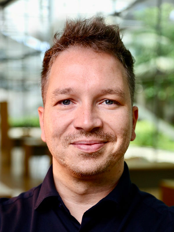 Dr Pierangelo Marco Scravaglieri